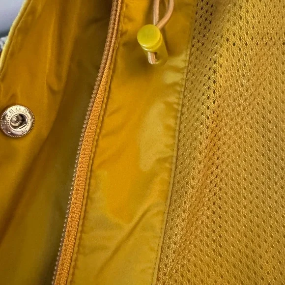 Great Old Navy Plus Size Raincoat in Green-yellow Chartreuse color - Picture 9 of 14